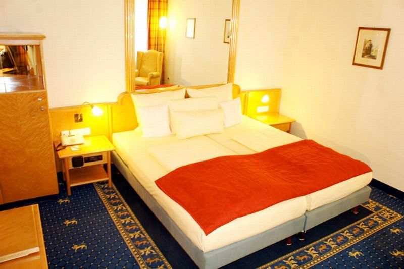 Drei Loewen 4* Munich